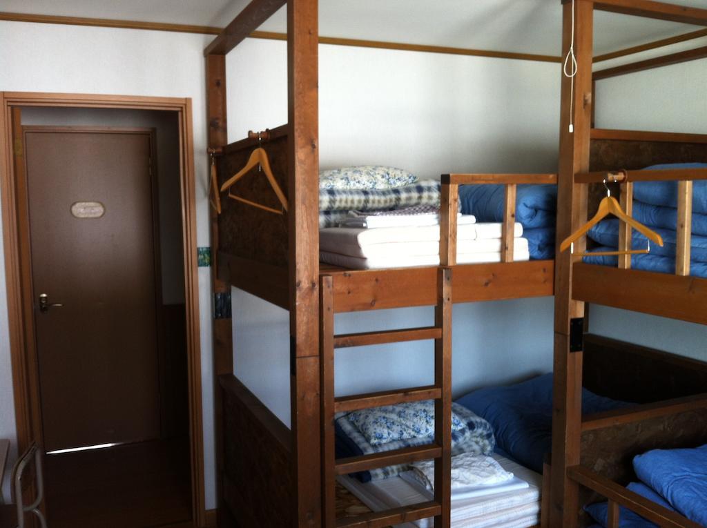 Obihiro Yachiyo Youth Hostel Starry Sky Inn Стая снимка